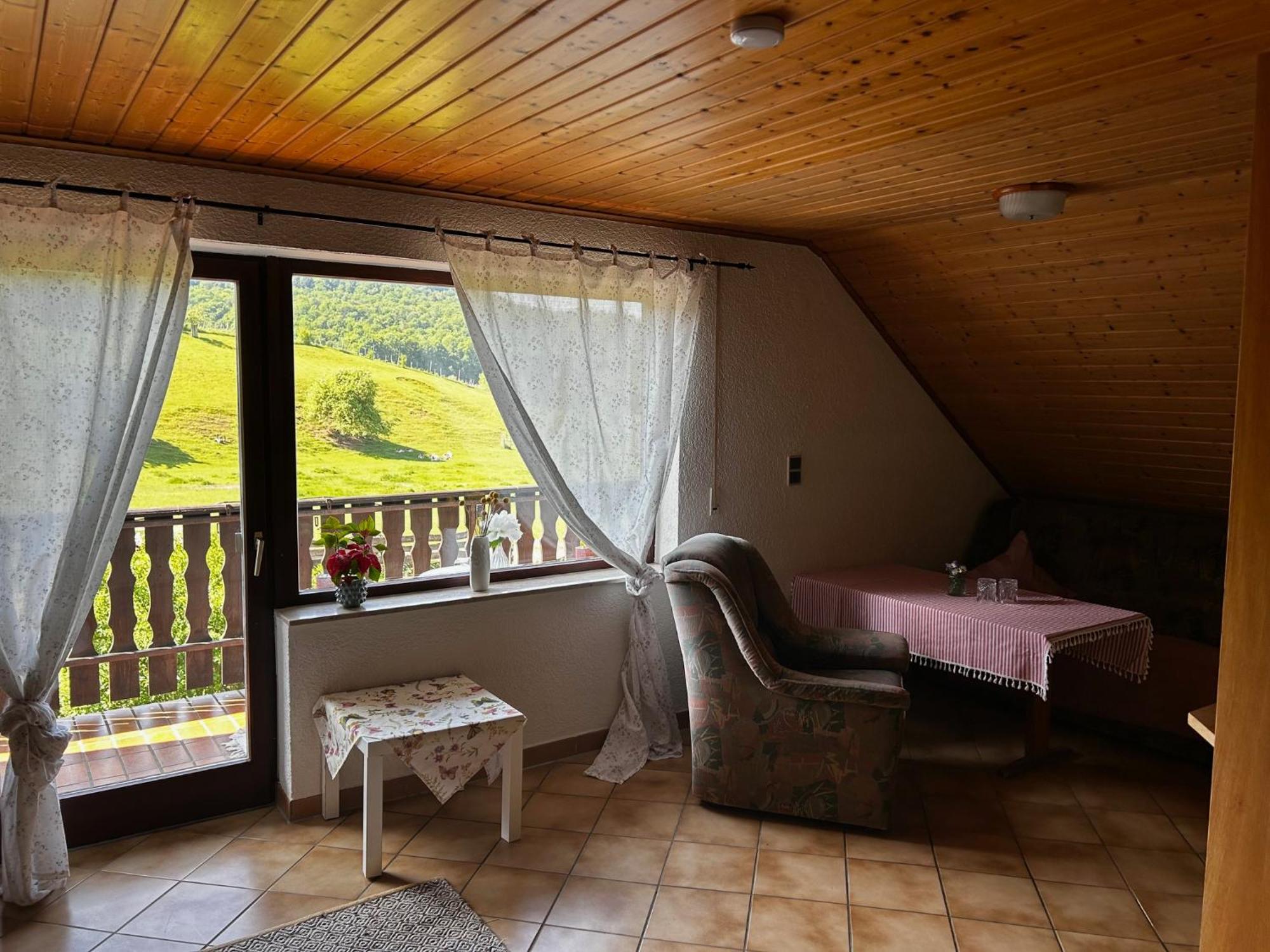 Pension Margarete Handthal Exterior foto